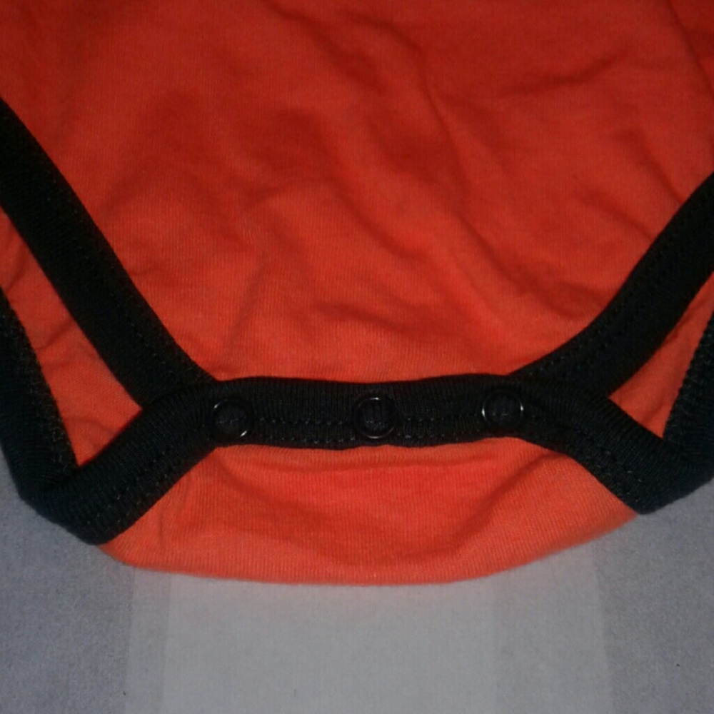 Onsie - Picture 4 of 4